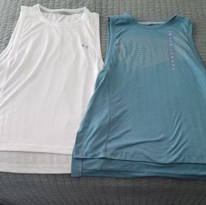 Set of 2 Under Amour tank tops size Medium
